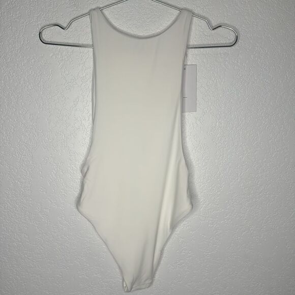 NWT Lovewave The Kerr One Piece in White XXS Revolve - Picture 5 of 11